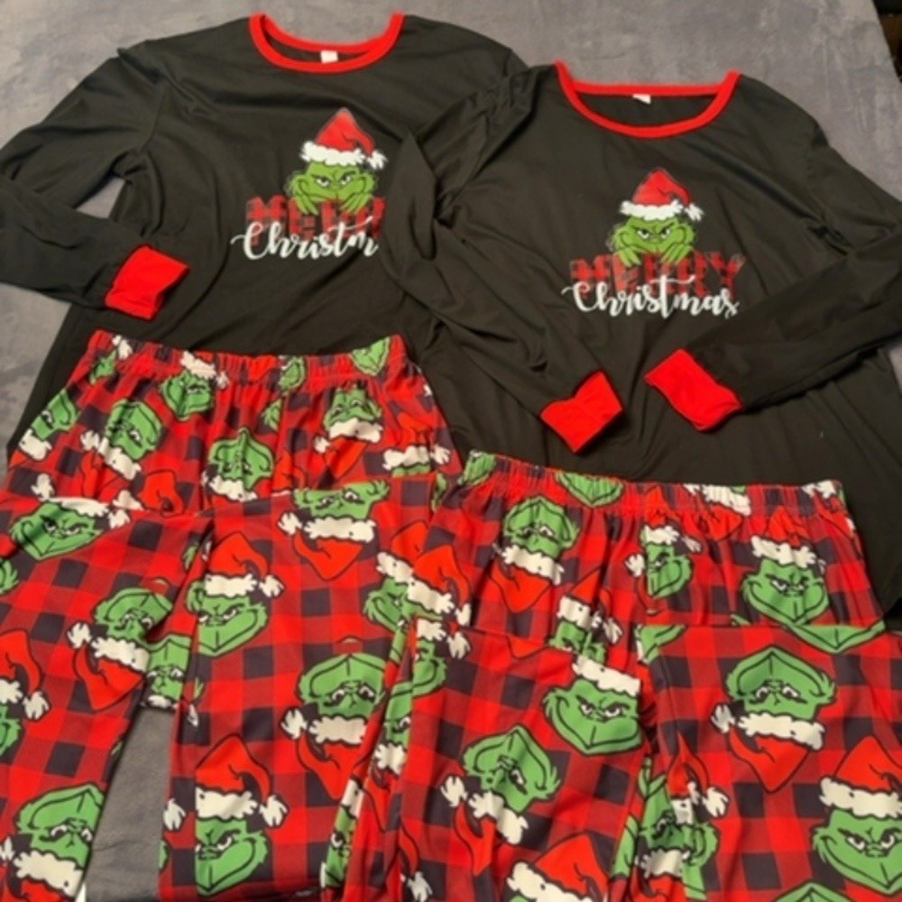 Unknown Pajama Set Women 2XL Black Red The Grinch Graphic Christmas Sleepwear